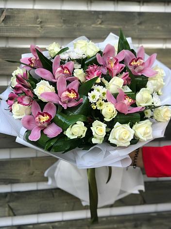 Букет цветов из: Розы и Хризантемы в Николо-Березовка