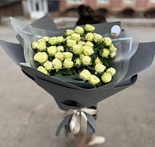 Букет Белые кустовые розы Солинеро в Николо-Березовка